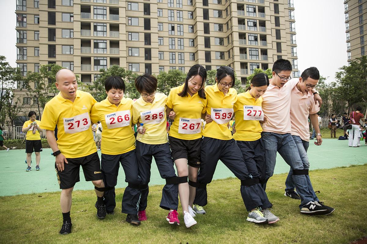 八人十足.jpg